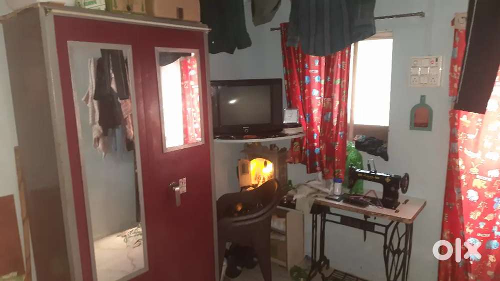 1rk room seling virar east
