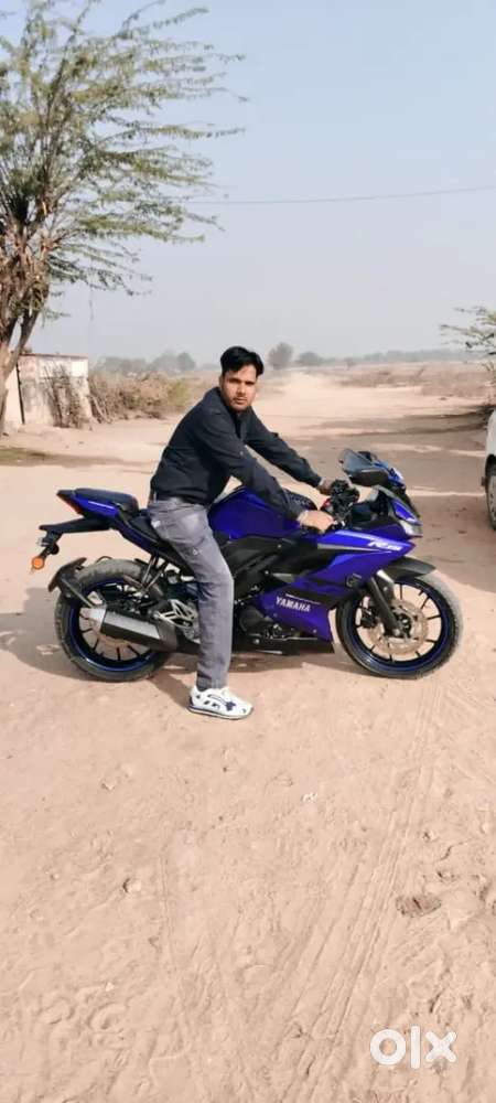 Yamaha R15 v3 ,,