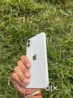 Iphone 11 white 128 gb with box. condition like new