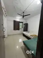 Need Male Roommate And PG Bachlor