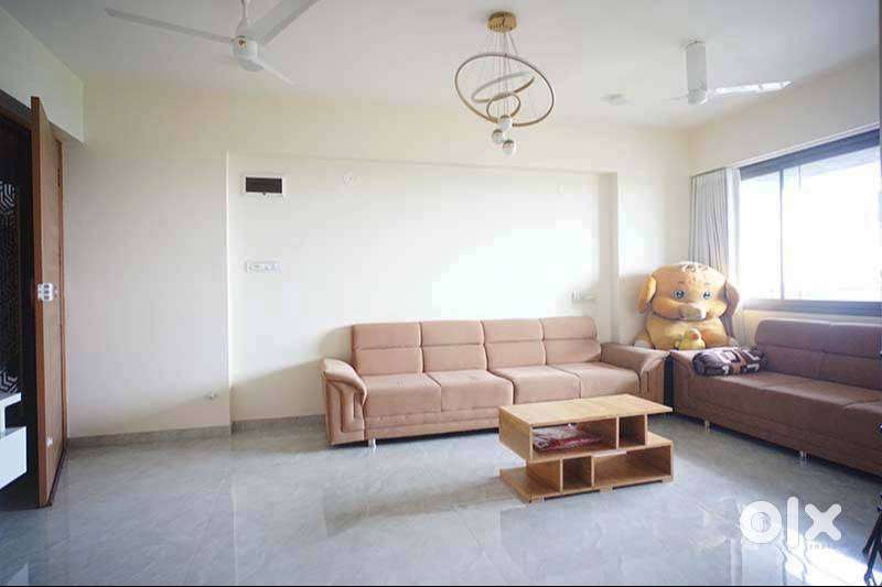 White Pelicon 3 BHK For Sell