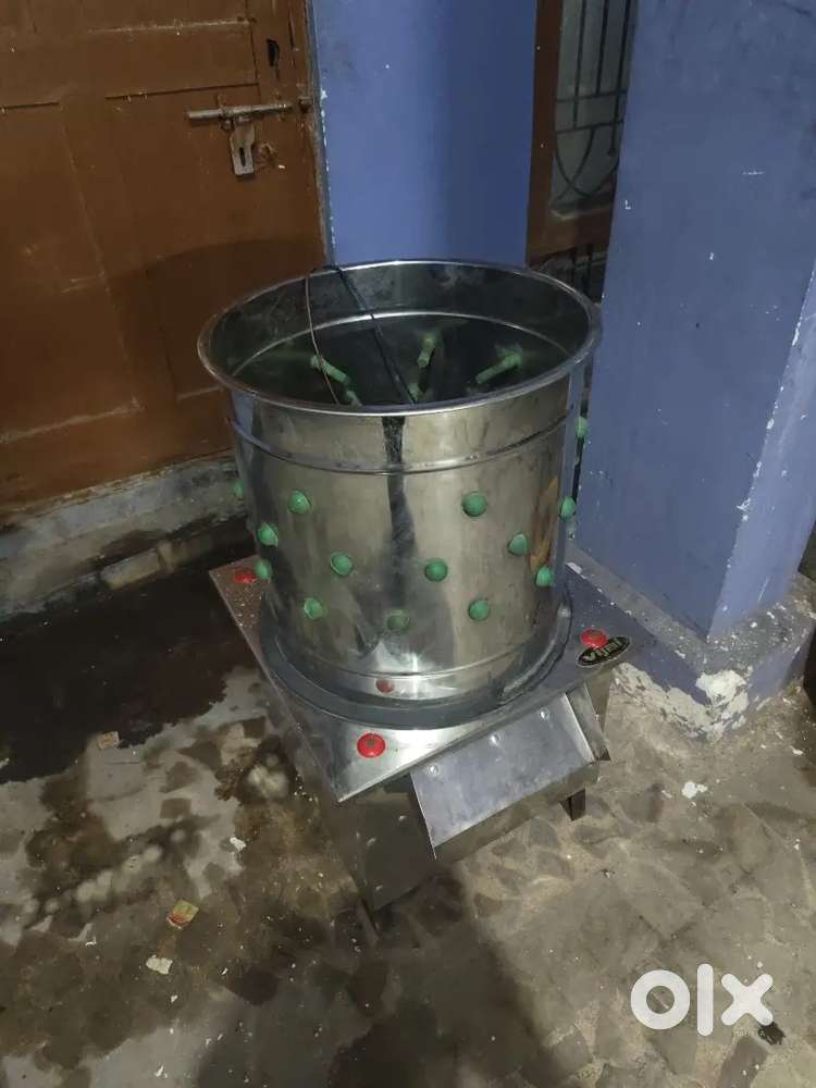 Chicken dress machine