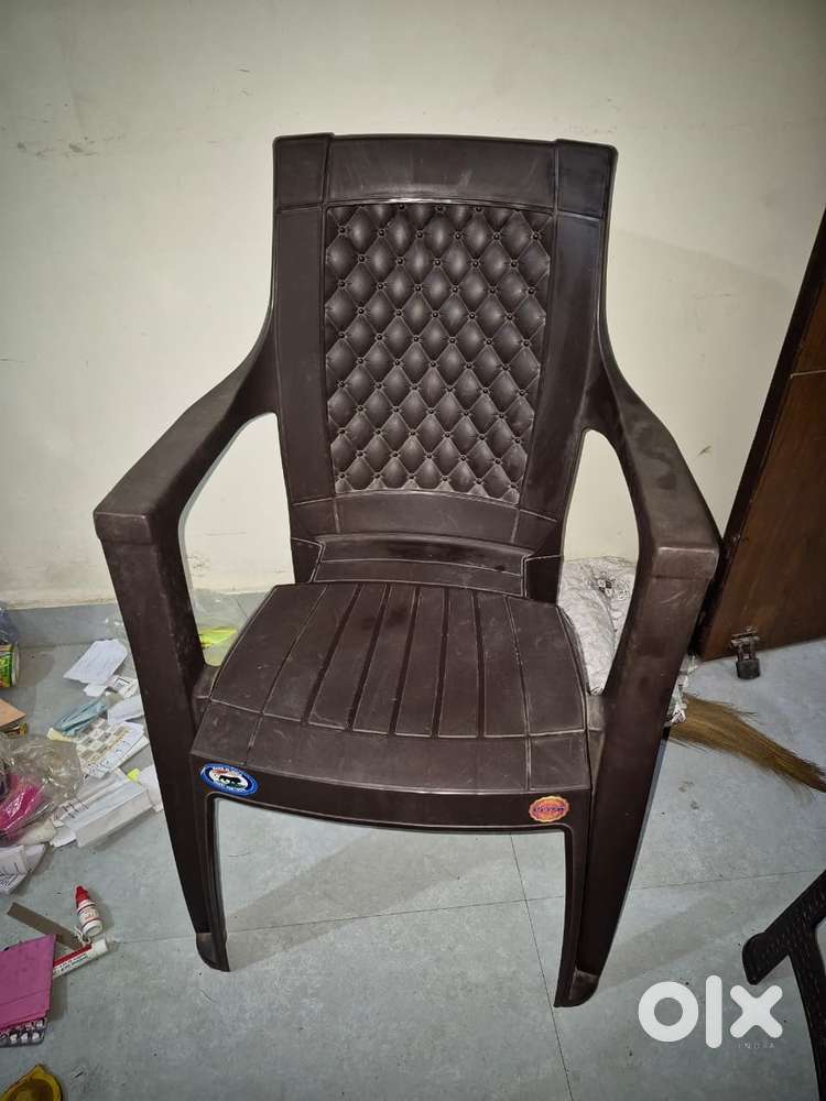 Plastic chair