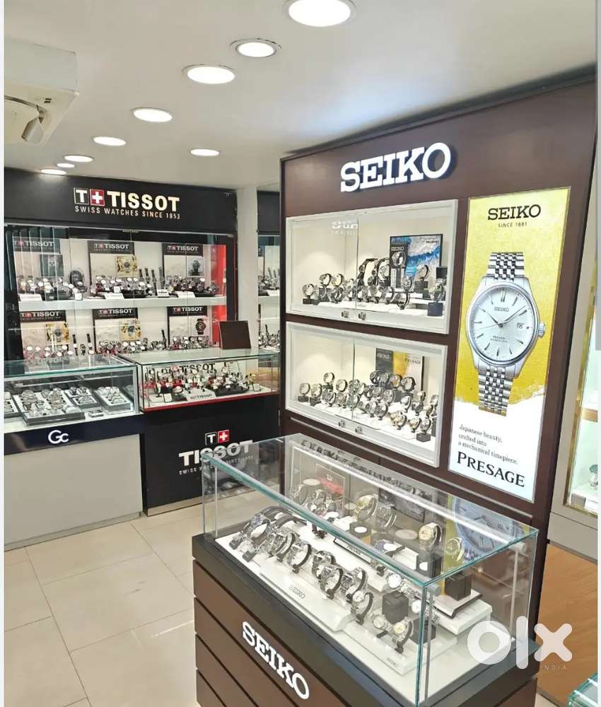 Required Showroom Sales Staff @ Branded Watch Showroom( Male )
