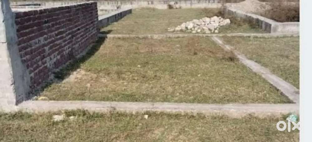 Shop for Sale at kulla basti  near bishnah front road side