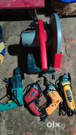 Aluminim door windows partition banane ka machine set good condition