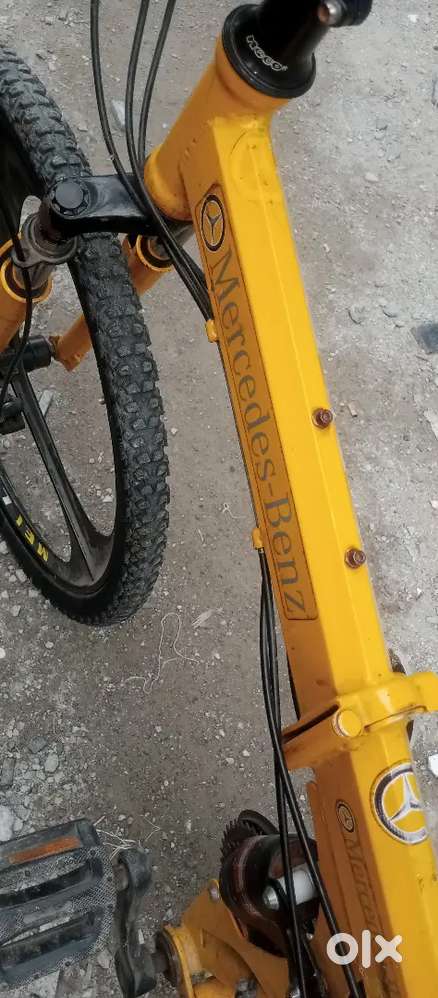 red colour cycle only 1500, yellow colour 3000