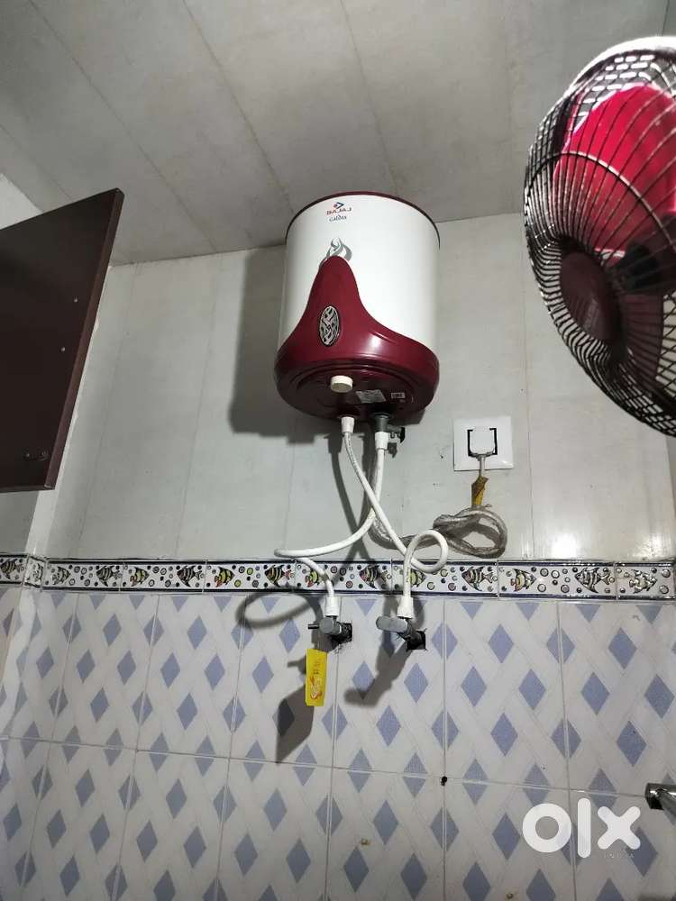 Bajaj make 15 ltr geyser for immediate sale