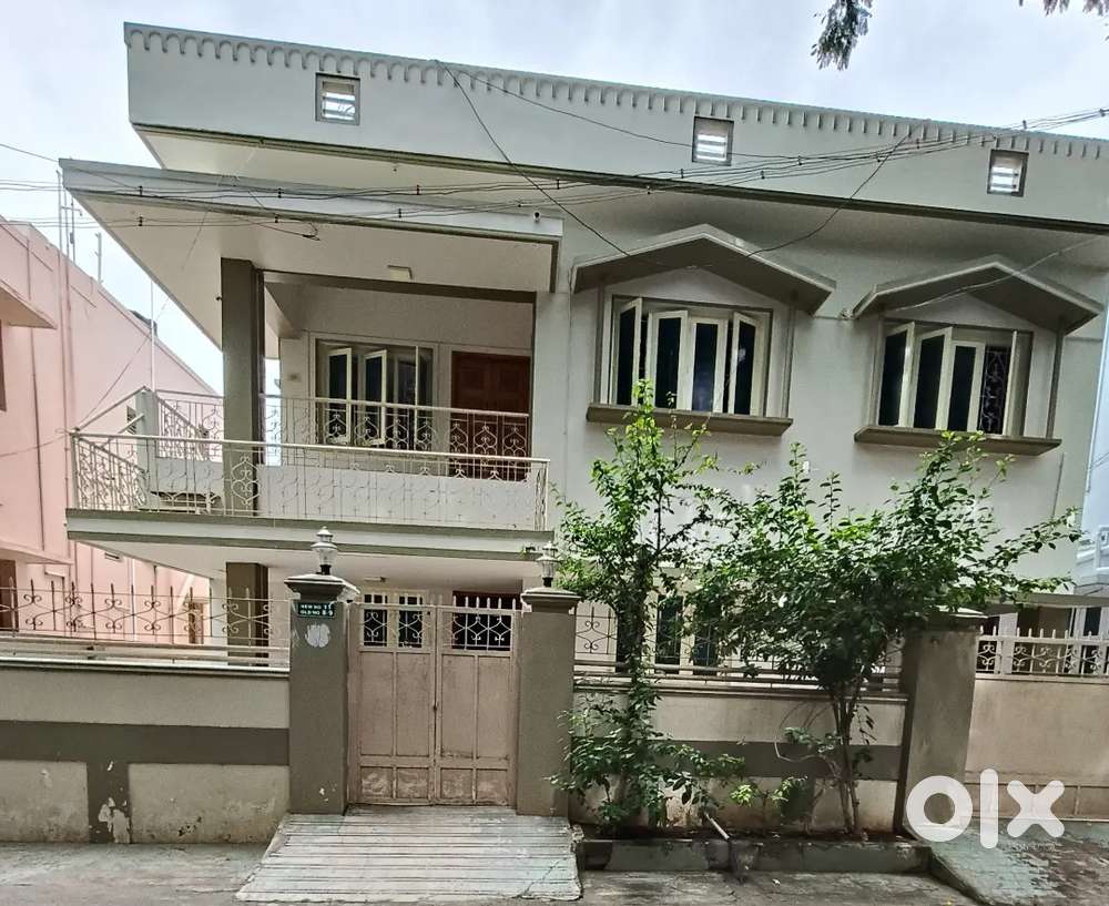 2BHK VIP Area   Hope college