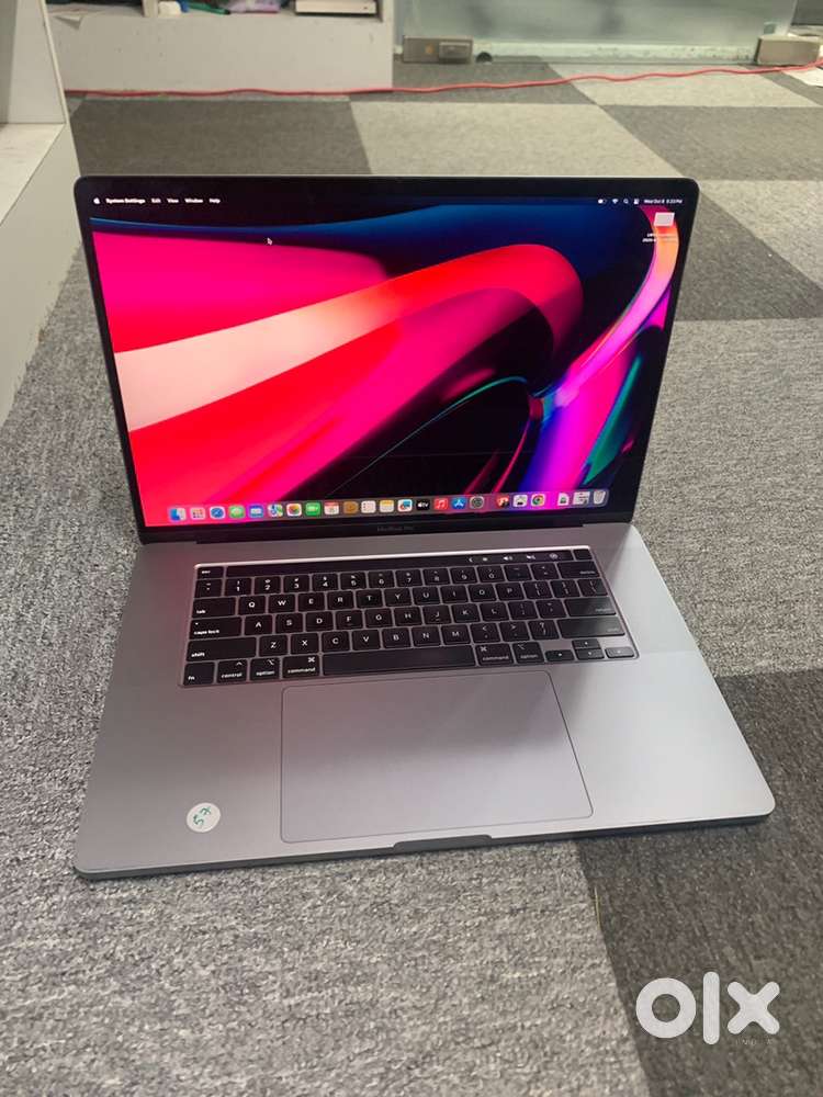 Apple MacBook Pro TouchBar 2019 i9 32GB 512GB Warranty