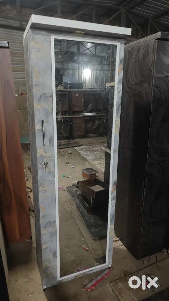 Almara. With big mirror