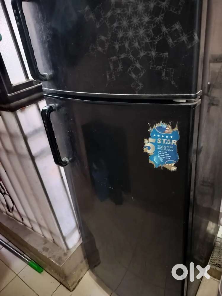 Double door whirlpool refrigerator(fridge) 250 ltr
