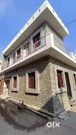 100 gaj corner near main road