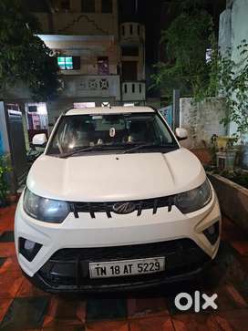 KUV 100 6 seater