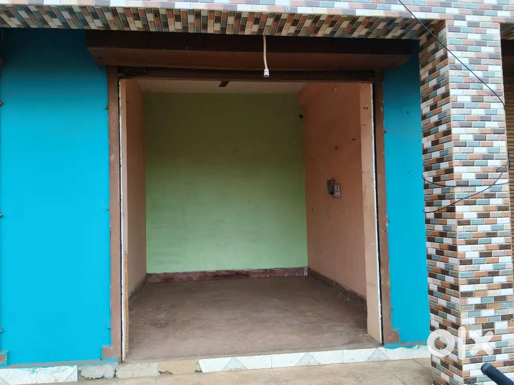 5 SHOPS AVAILABLE ON RENT,BEST FOR MARKET PLACE