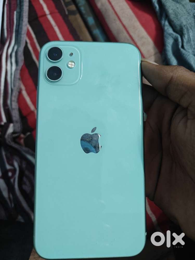 I phone 11 128 price 22000