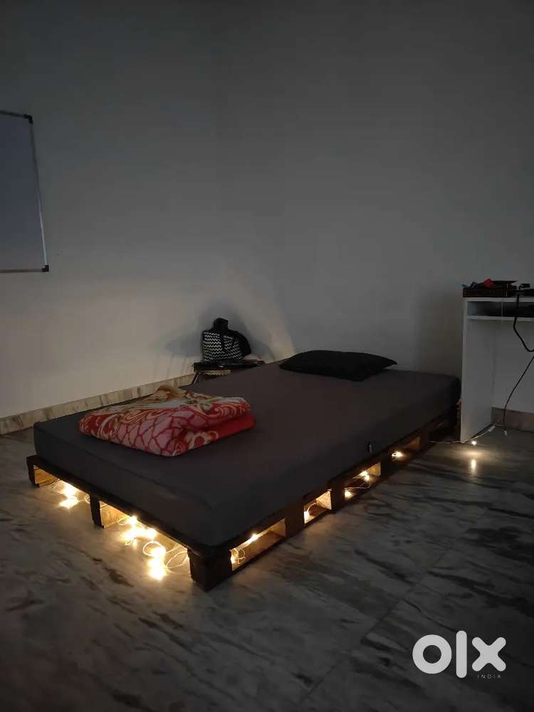 Wooden Pallet Bed