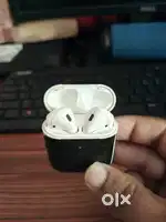 Apple airpods gen 2  wireless  charging