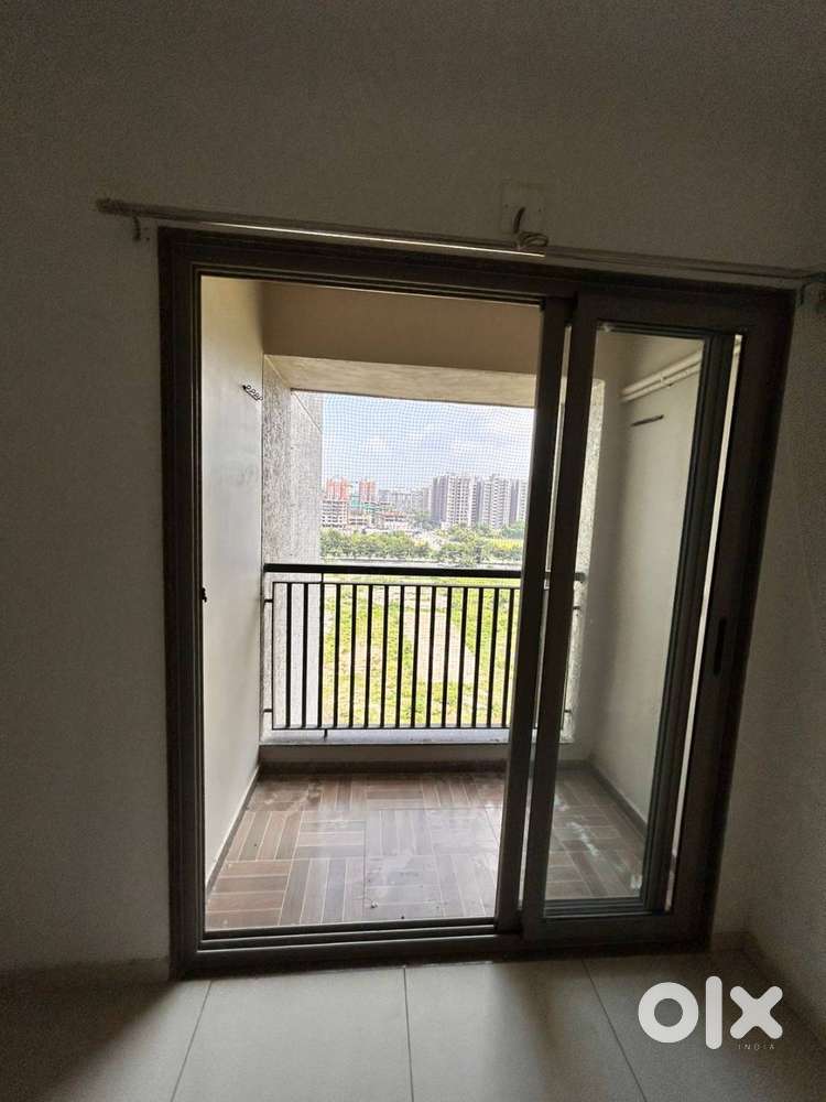 3bhk semi furnished