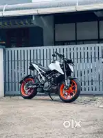 Bs6 duke200