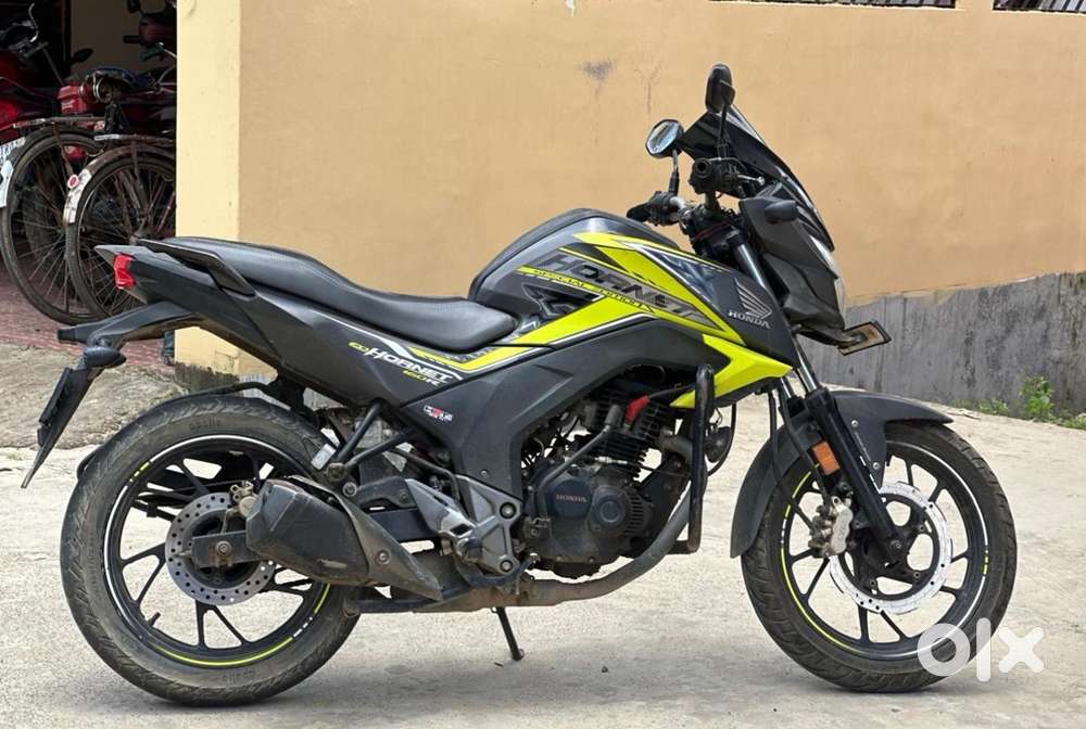 Fully fresh condision CB HORNET 160R SPECIAL EDISION