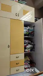 Wardrobe of branded company(stylespa)