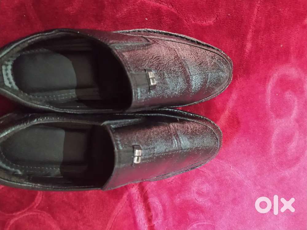 Soft leather shoes
