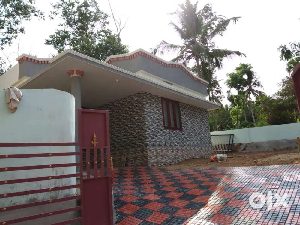 House for sale/lease at Perukavu