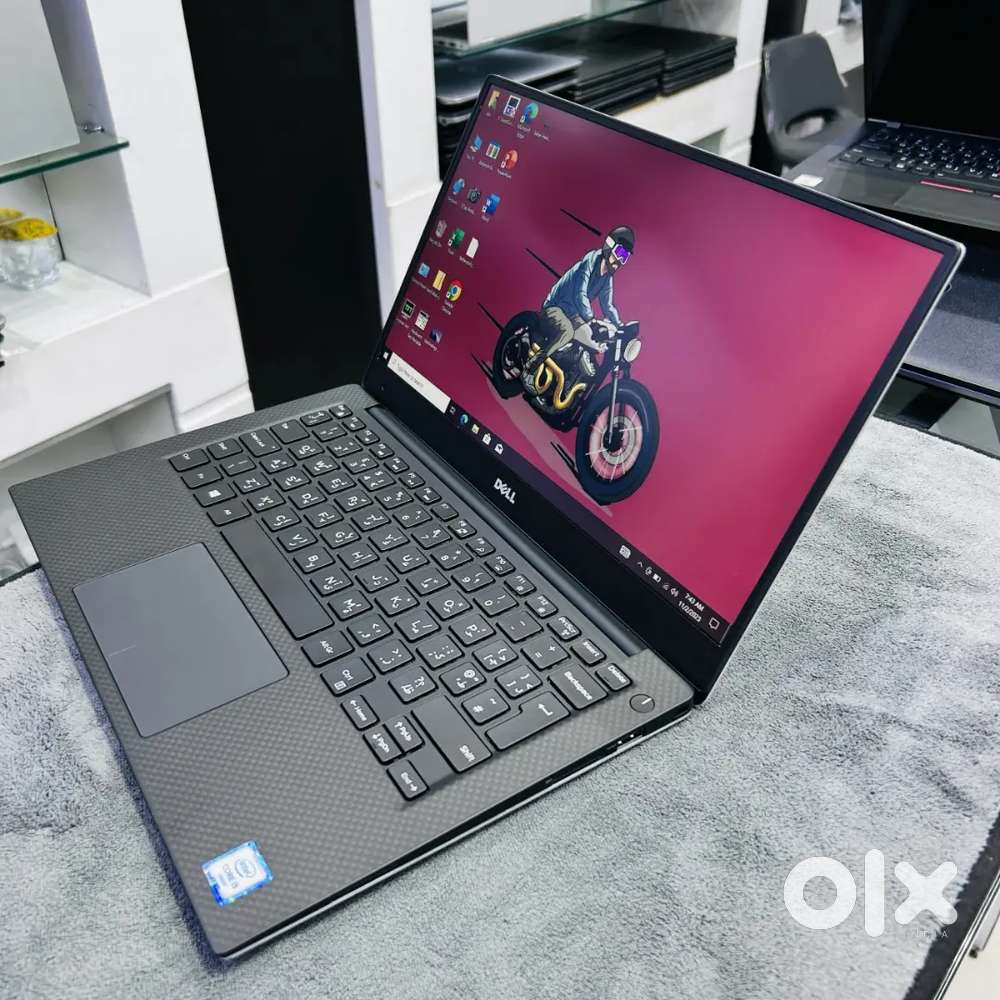 Dell XPS 13 9350 model laptop. Core i5-6thGen/8GbRam/256GB SSD, Win10