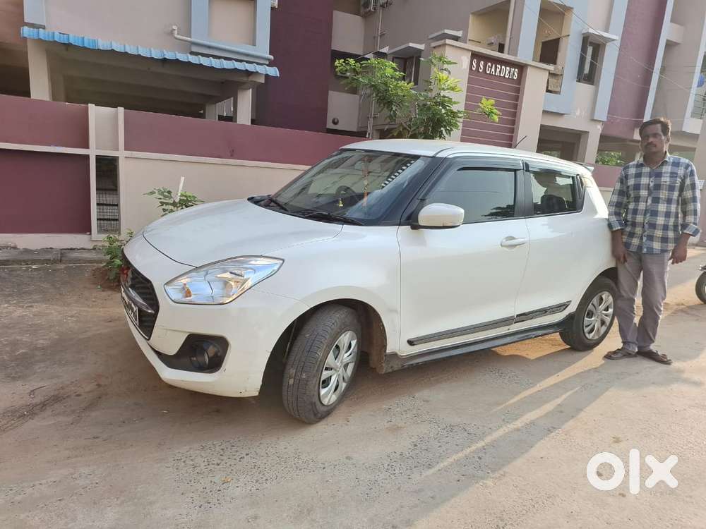 Maruti Suzuki Swift VVT VXI, 2022, Petrol