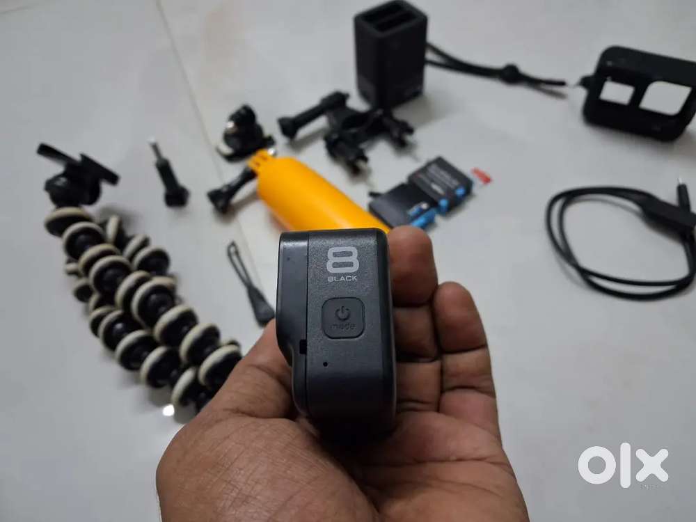 Very well condition go pro 8 avilable at Rs 18000