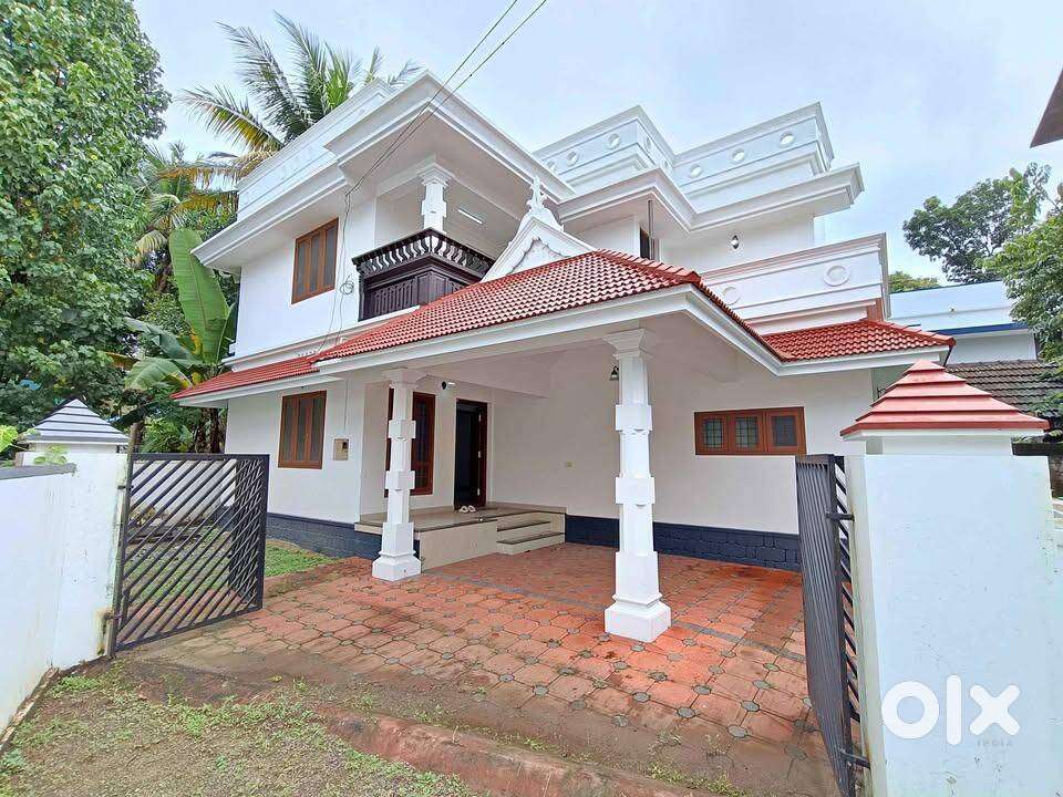 Prime location, 5.5Cent, Customized house for sale in Coimbatore
