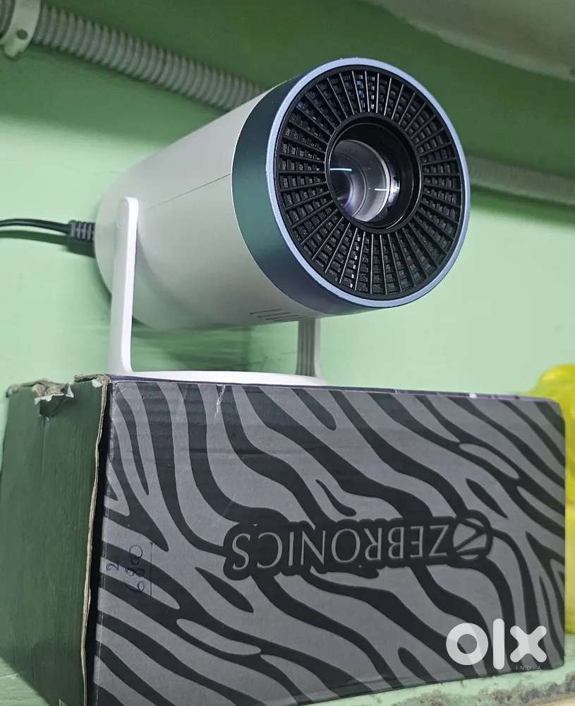 Zebronics android projector with warranty bill and box