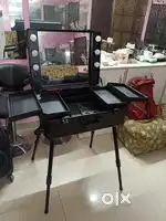 Travel Makeup Vanity   Rs 12500