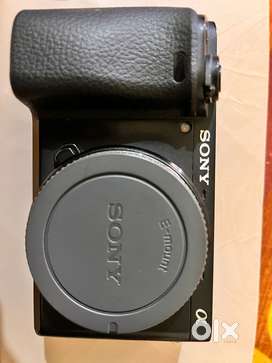 Sony A6400 APSC Camera with Dual Battery & Charger.