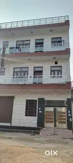 Near sector 16-17 1 BHK at ground floor available for rent