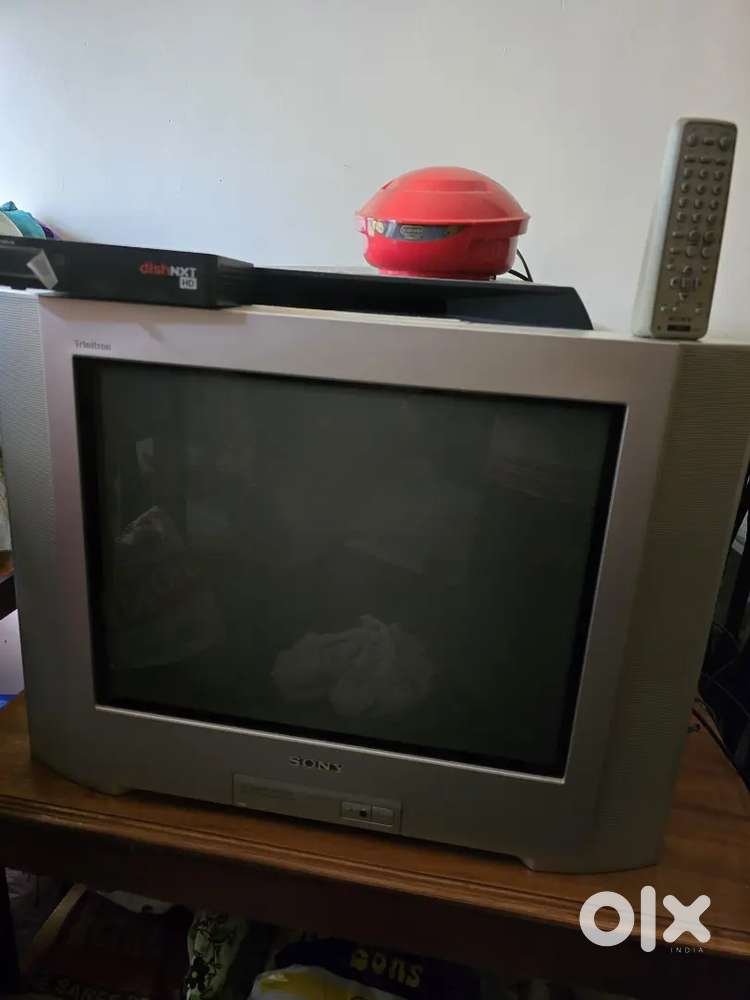 Sony TV with inbuilt woofer