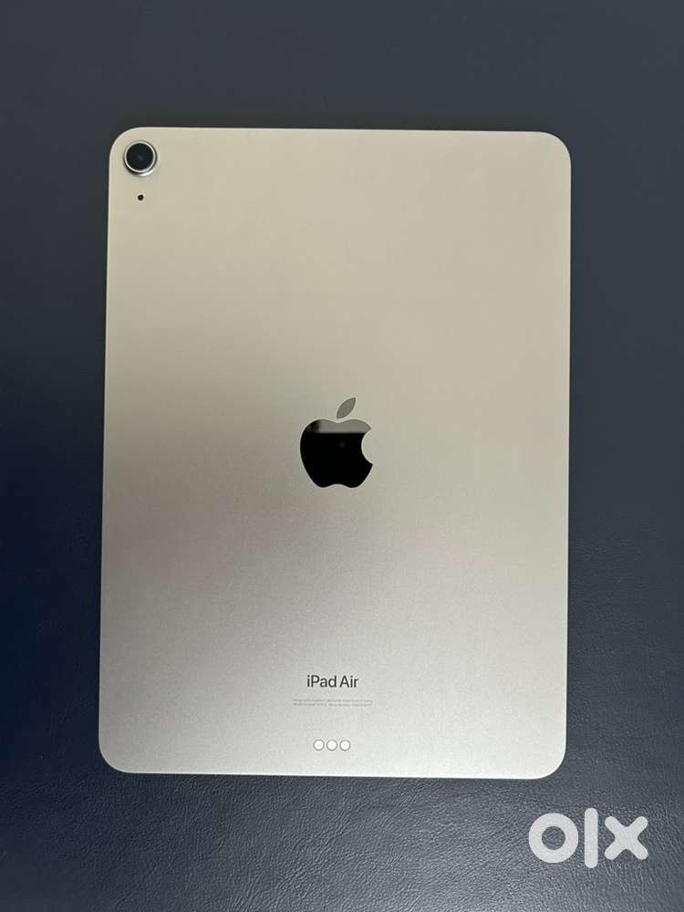 Ipad Air 11-inch (M2) with Apple magic keyboard