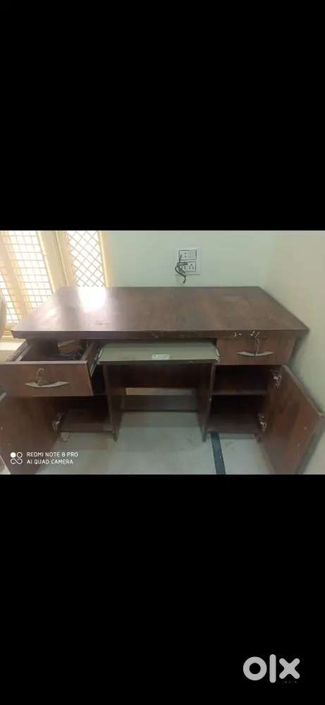 Computer Table with Boss Chair