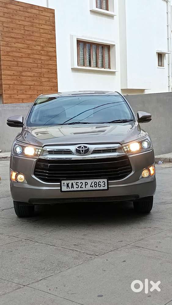 Toyota Innova Crysta 2.4 V 7 STR, 2018, Diesel