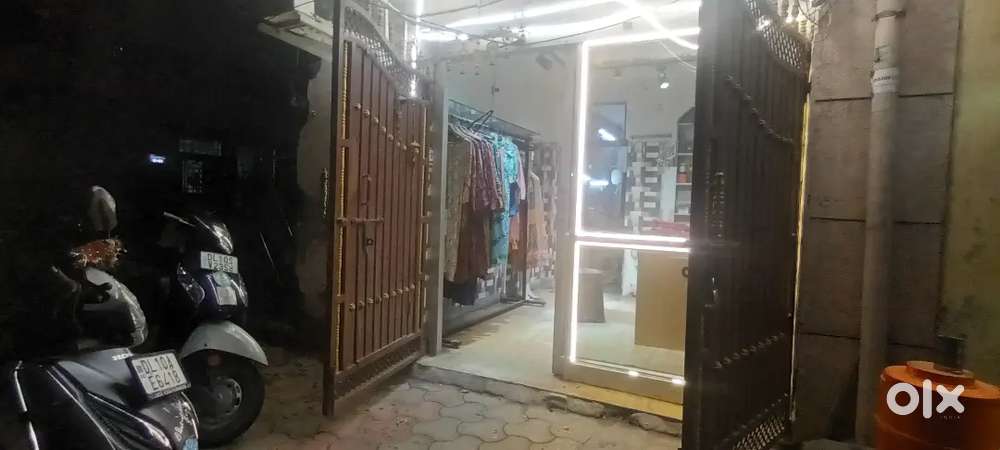 SHOP for rent