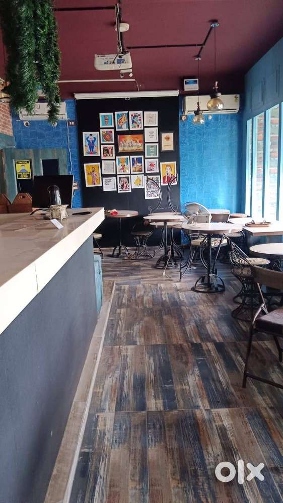 Bar/on shop space available in Zoo Road