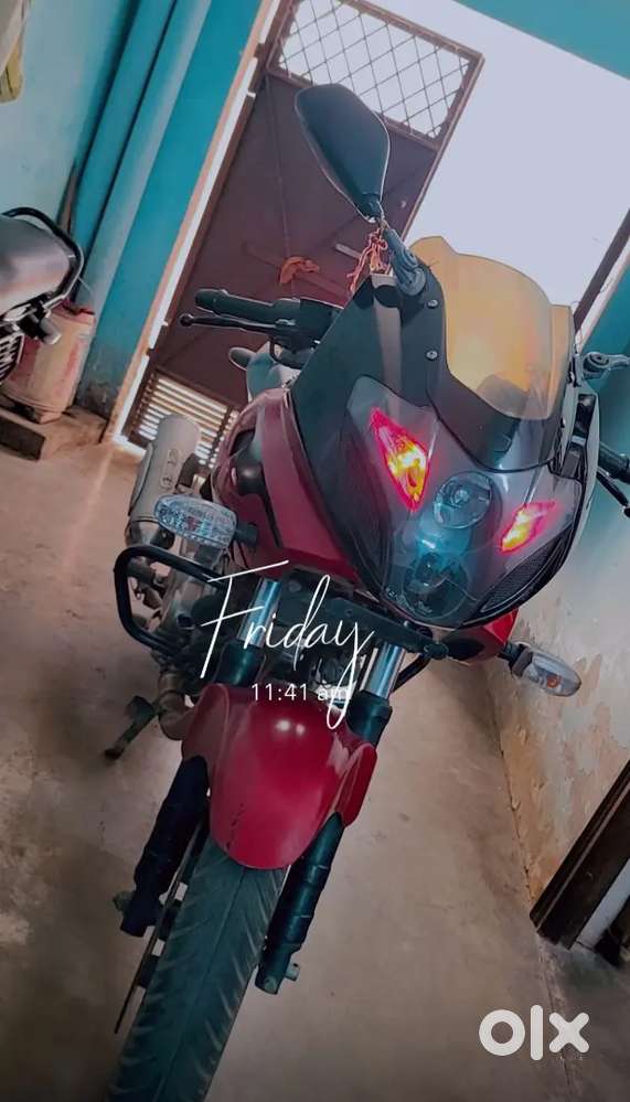 Pulsar 220f good condition