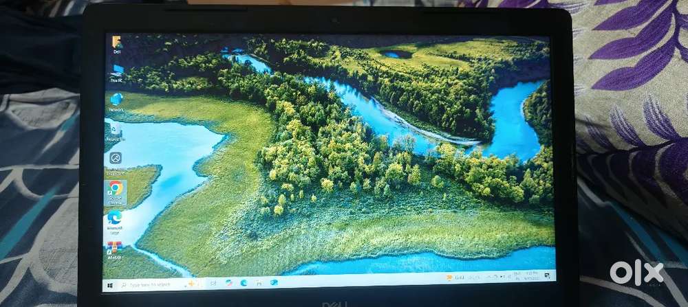 Dell i3 8th generation windows 11 neat condition
