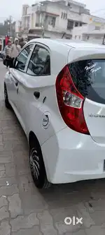 Hyundai EON 2016 Petrol Well Maintained