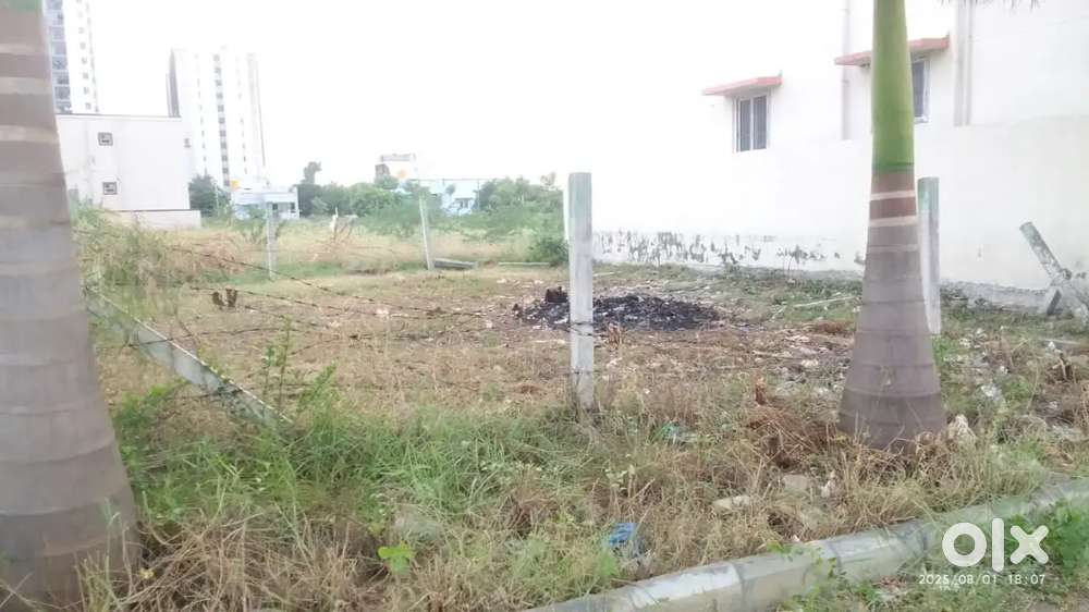 1200 SFT East facing plot is available for immediate sale at Oragadam