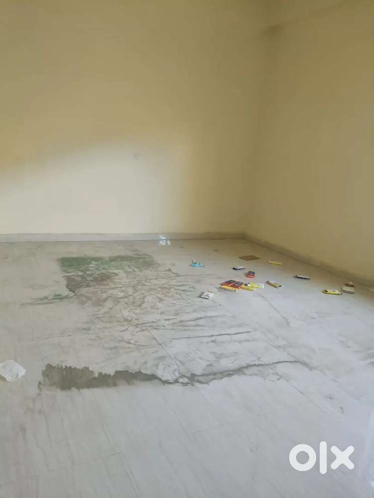 9000 SQ.FT R.C.C HALL FOR RENT AT VISHWAKARMA INDUSTRIAL AREA