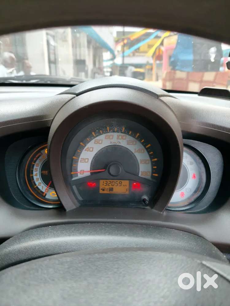 Honda Brio 2013 Petrol and cng Well Maintained