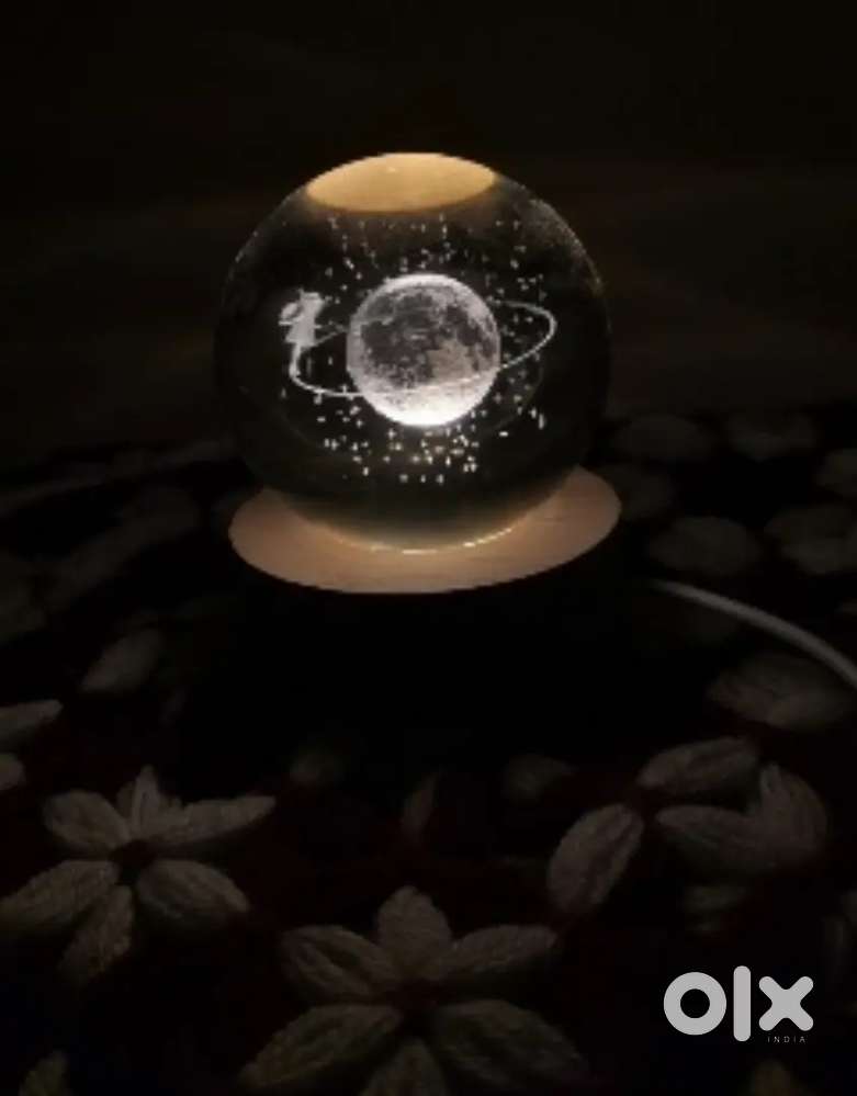 Glowing glass ball best for gifting your beloved once