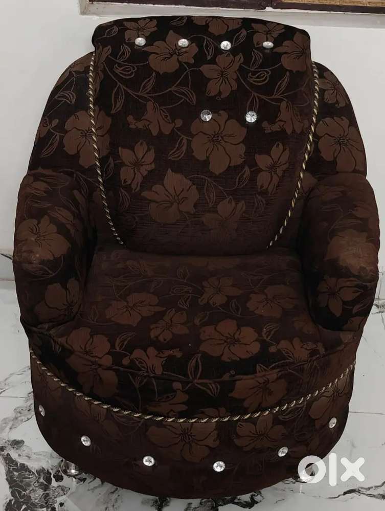 3 year old sofa, 5 seater with curlon mattress brand new condition